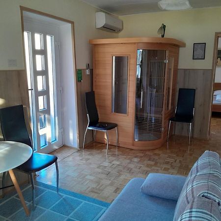 Chalet And Apartment Zonir With Sauna Кобарид Экстерьер фото