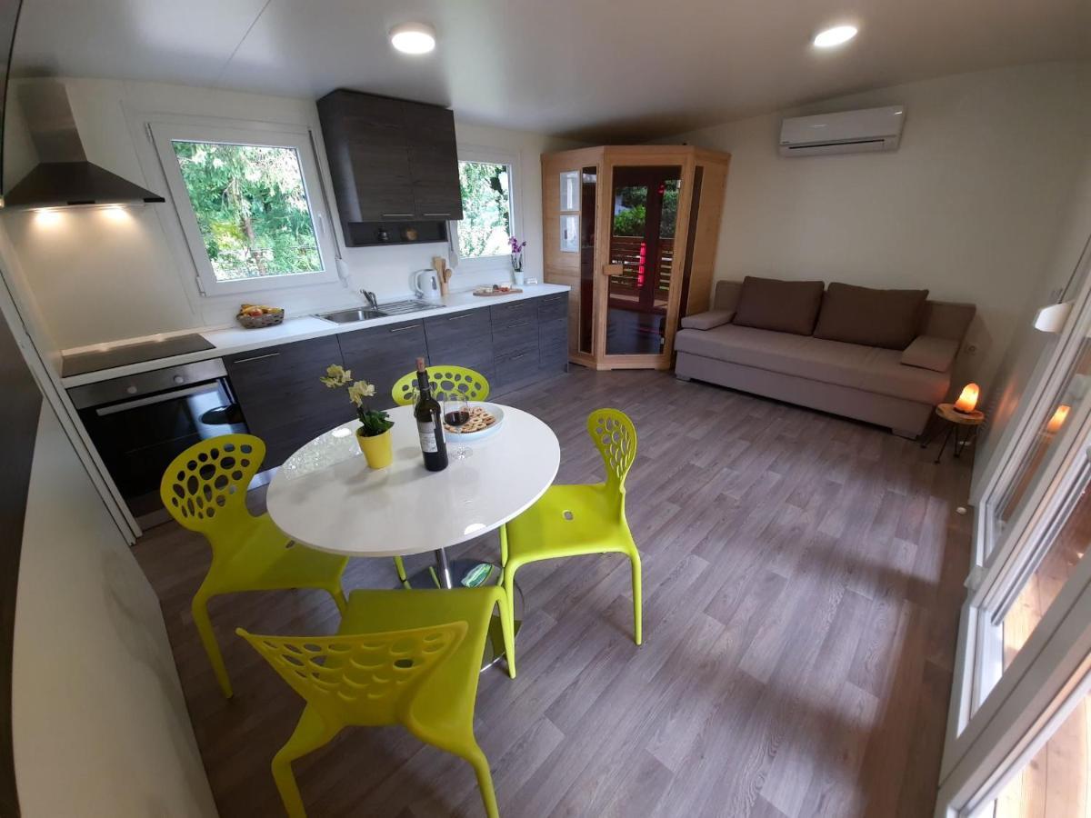 Chalet And Apartment Zonir With Sauna Кобарид Экстерьер фото