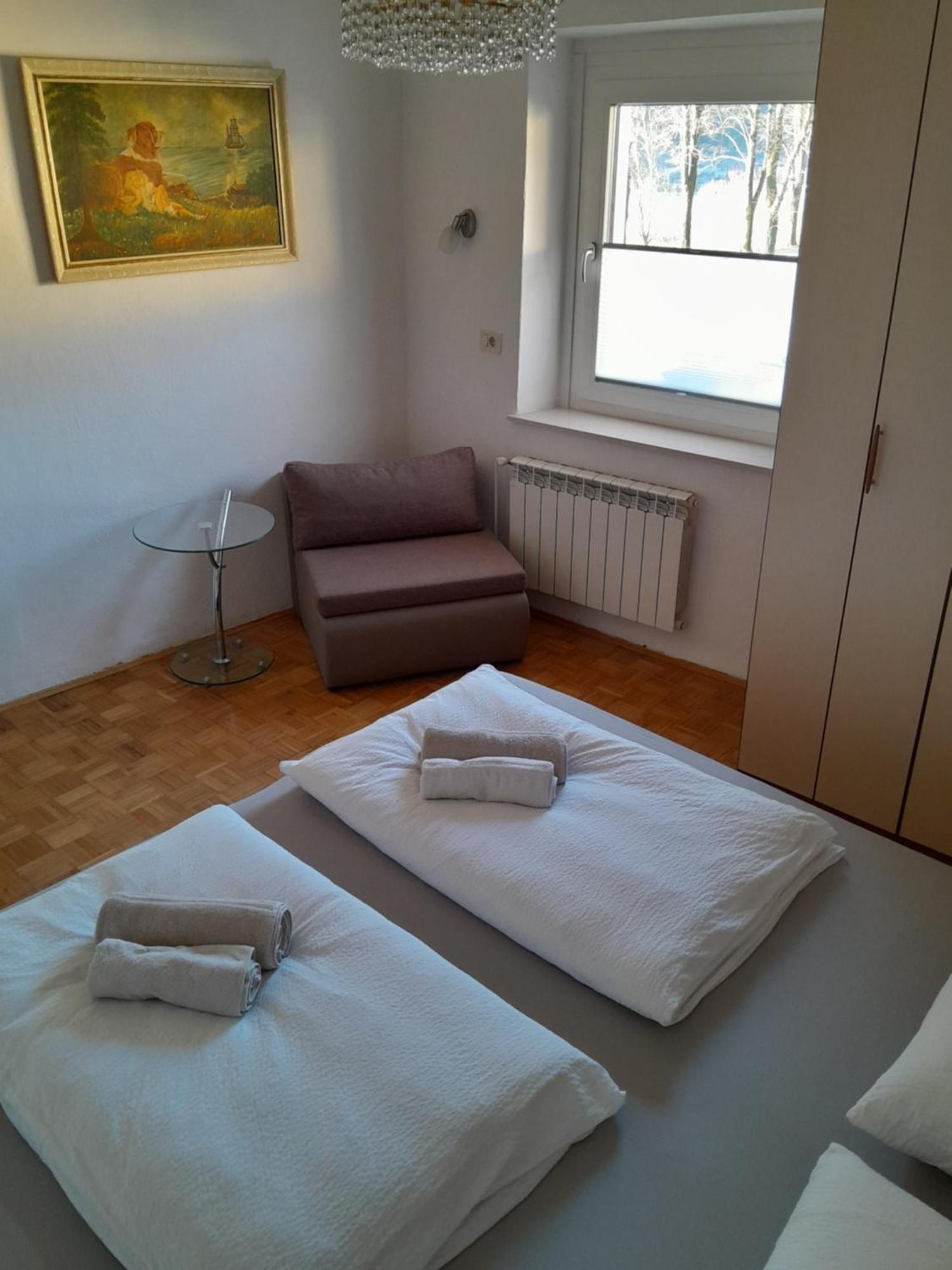 Chalet And Apartment Zonir With Sauna Кобарид Экстерьер фото
